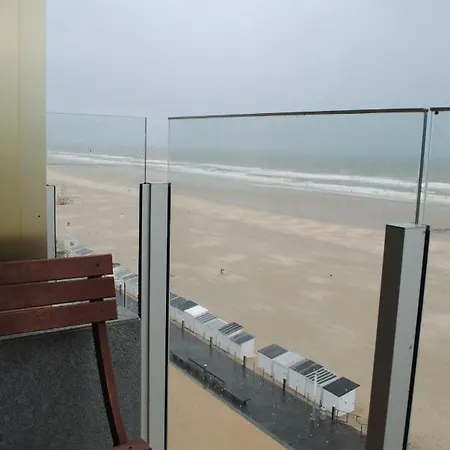 Apartment De Zee *